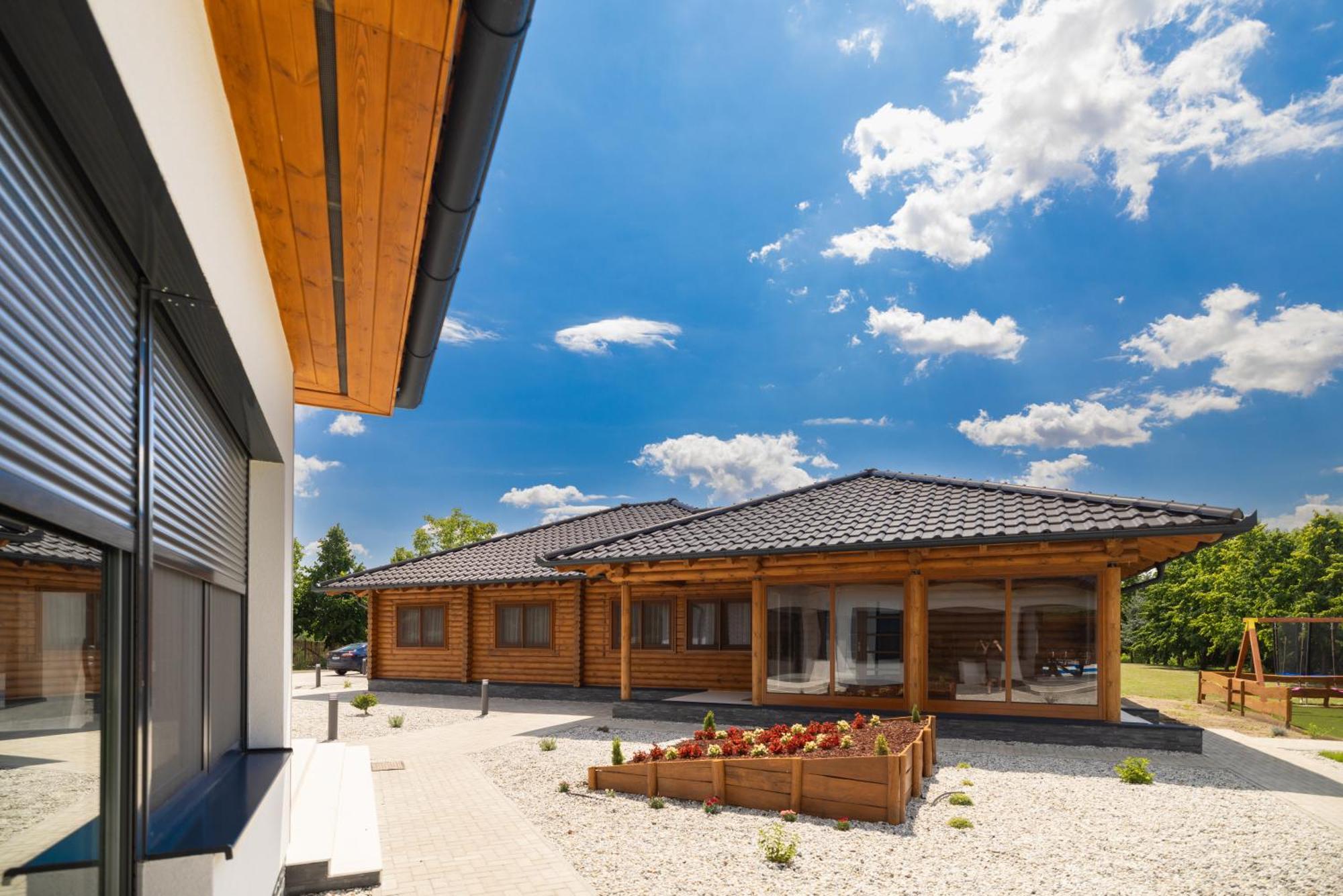 Mitosz Apartman Gyomaendrőd Extérieur photo